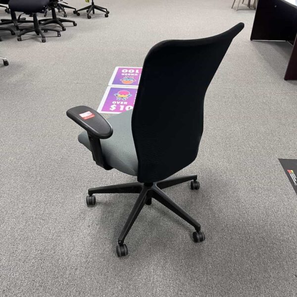 grey seat, black mesh back, kimball itsa 1.0 chair, back view