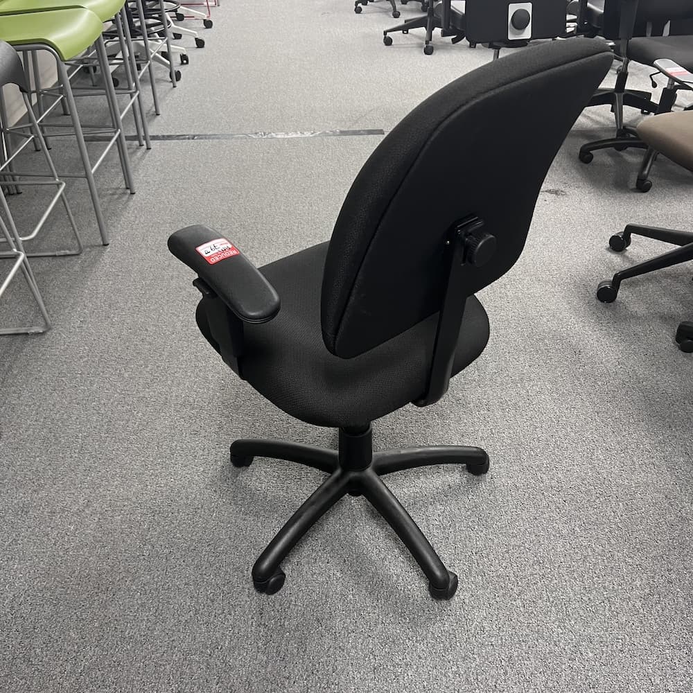 black upholstered task chair office global siege