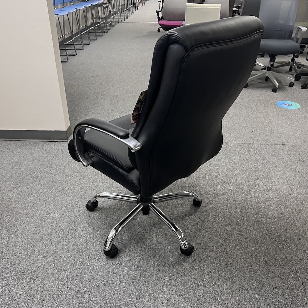 black vinyl lorell big and tall executive chair