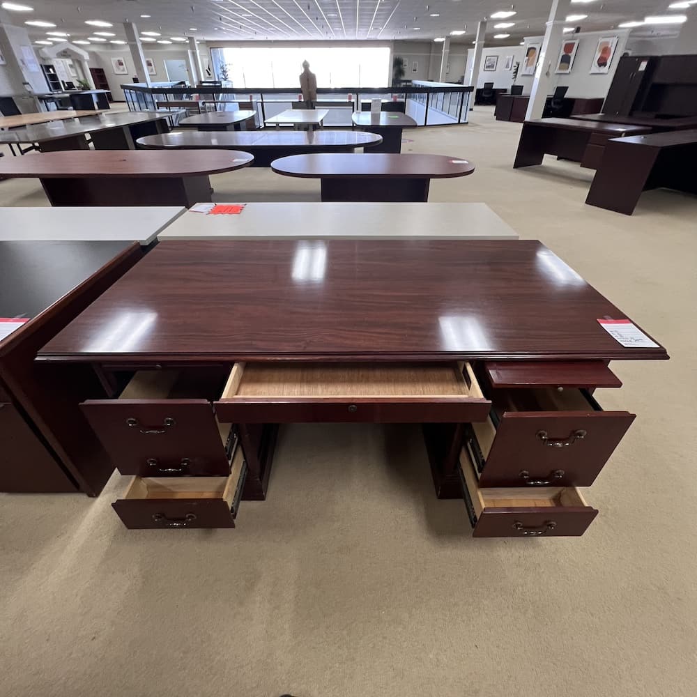 mahogany veneer wood and laminate executive desk traditional double pedestal inwood used office furniture